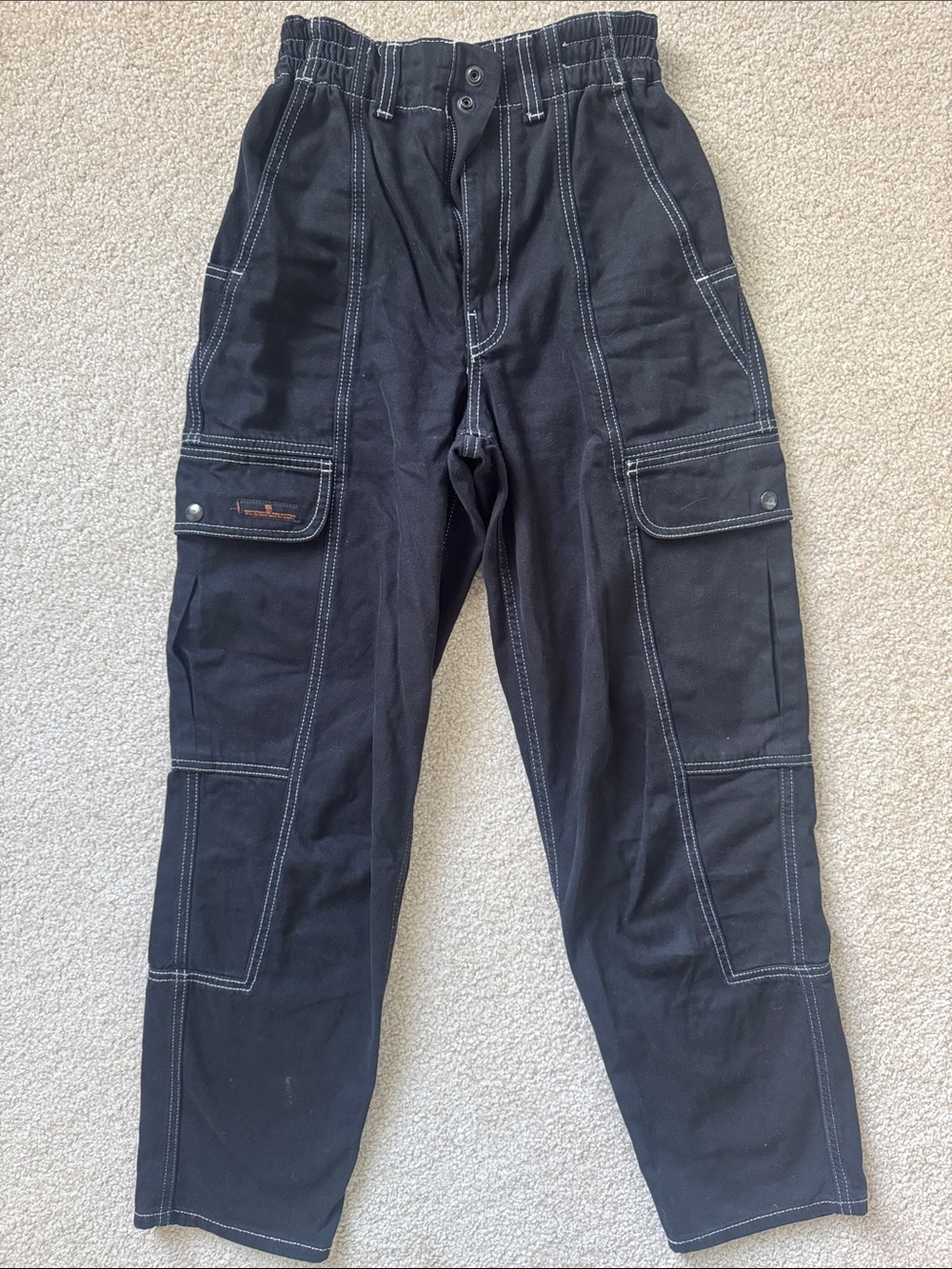 BDG Urban Outfitters women Black Cargo Pants with Contrast Stitching size w25